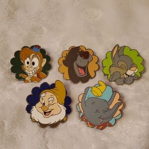 Disney Trading Pin Set - Grins Collection